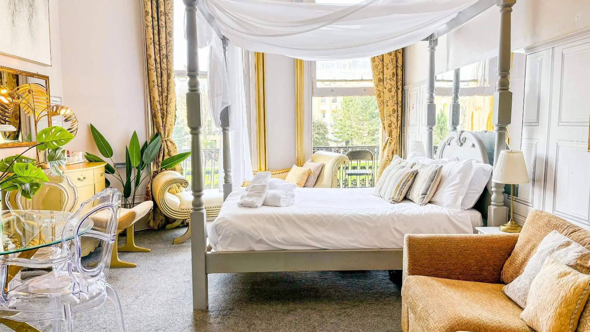 X Hotel Brunswick Square Hove 4*,  Regno Unito